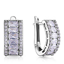 Серьги с английским замком из серебра с фианитом