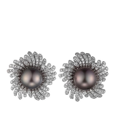 Серьги из белого золота с бриллиантами, жемчугом