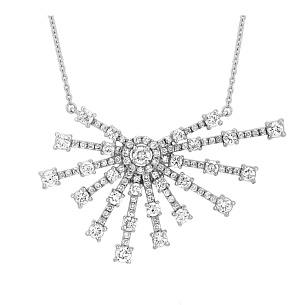 Колье из белого золота с бриллиантом