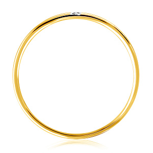 Кольцо обручальное из желтого золота с бриллиантами