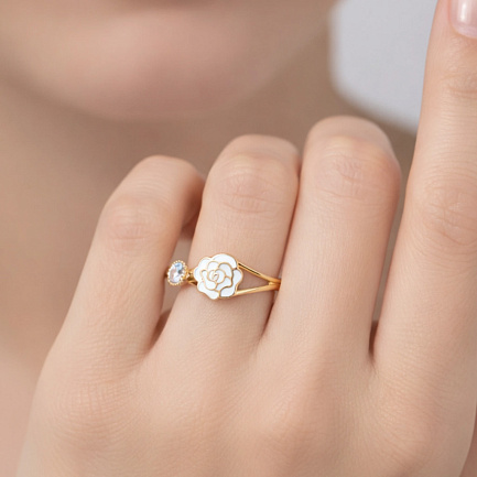 Кольцо из желтого золота с эмалью