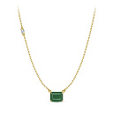 Колье из желтого золота с бриллиантом, изумрудом