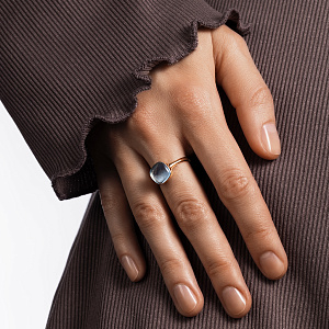 Кольцо из желтого золота с топазом