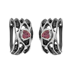 Серьги с английским замком из серебра с корундами