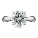 Кольцо из белого золота с бриллиантом