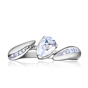 Кольцо из белого золота с бриллиантами