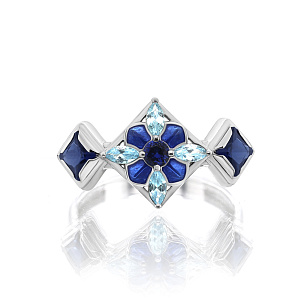 Кольцо из серебра с фианитами