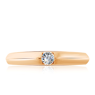 Кольцо из красного золота с бриллиантом