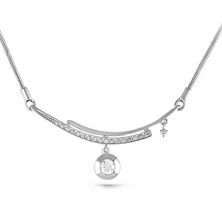 Колье из белого золота с бриллиантами