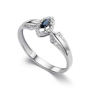 Кольцо из белого золота с бриллиантом