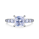 Кольцо из серебра с фианитом