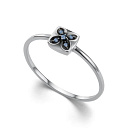 Кольцо из белого золота с сапфирами