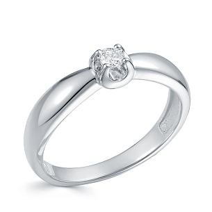 Кольцо из белого золота с бриллиантом