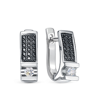 Серьги из белого золота с бриллиантом