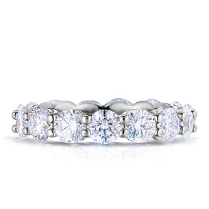 Кольцо из белого золота с бриллиантом