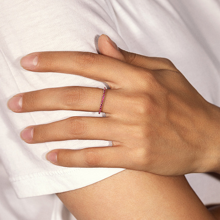 Кольцо из белого золота с рубинами