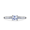 Кольцо из серебра с фианитом