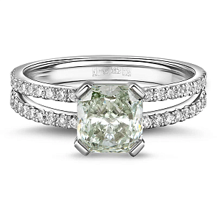 Кольцо из белого золота с бриллиантом