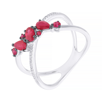 Кольцо из белого золота с бриллиантами, рубинами