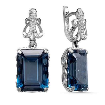 Серьги из белого золота с бриллиантами, топазами