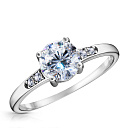 Кольцо из серебра с фианитом