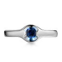 Кольцо из белого золота с сапфиром