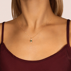 Подвеска из желтого золота с бриллиантами