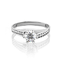 Кольцо из серебра с фианитами