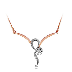 Колье из красного золота с бриллиантом