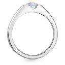 Кольцо из белого золота с бриллиантом