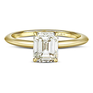 Кольцо из желтого золота с бриллиантом