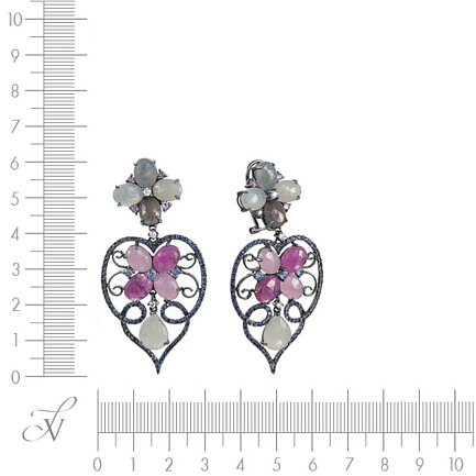 Серьги из золота с бриллиантами, корундами