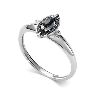 Кольцо из белого золота с сапфиром