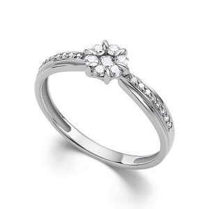 Кольцо из белого золота с бриллиантами