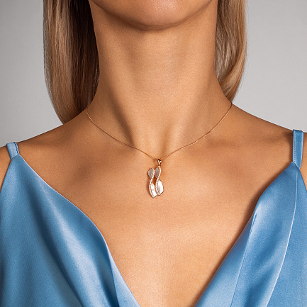 Подвеска из красного золота с бриллиантами, перламутром