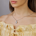 Подвеска из белого золота с бриллиантами, топазом