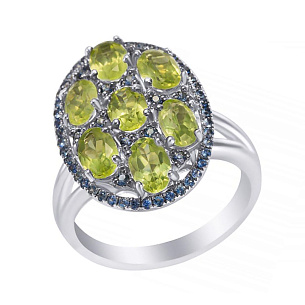 Кольцо из белого золота с перидотом