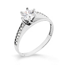 Кольцо из серебра с фианитами