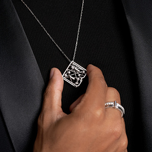 Подвеска буква