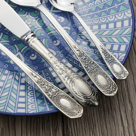 Набор из -х предметов