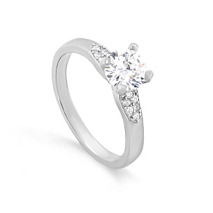 Кольцо из серебра с фианитом