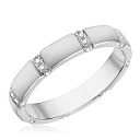 Кольцо обручальное из белого золота с бриллиантами