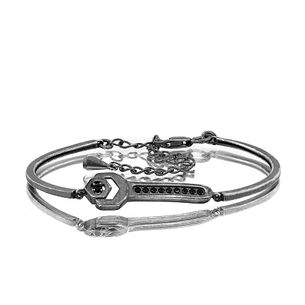 Браслет декоративный из серебра с фианитами