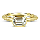 Кольцо из желтого золота с бриллиантом