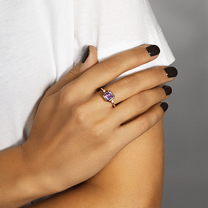 Кольцо из красного золота с аметистом, бриллиантами