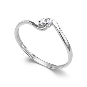 Кольцо из белого золота с бриллиантом