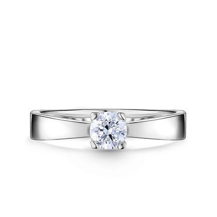 Кольцо из белого золота с бриллиантом