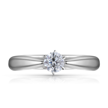 Кольцо из белого золота с бриллиантом