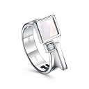 Кольцо из серебра с перламутром, фианитом