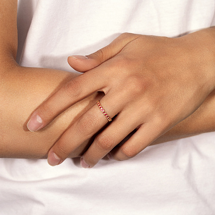 Кольцо из красного золота с рубинами